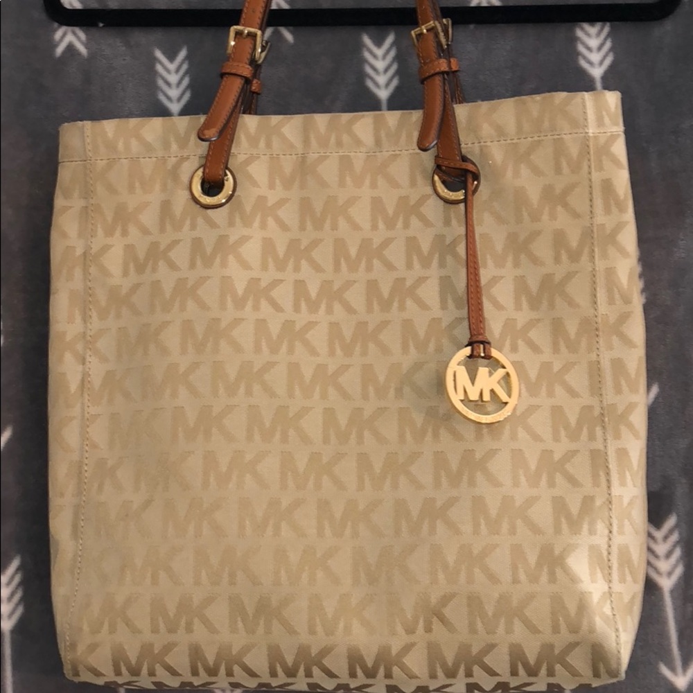 Michael Kors Tote Handbag Gold - Picture 2 of 3